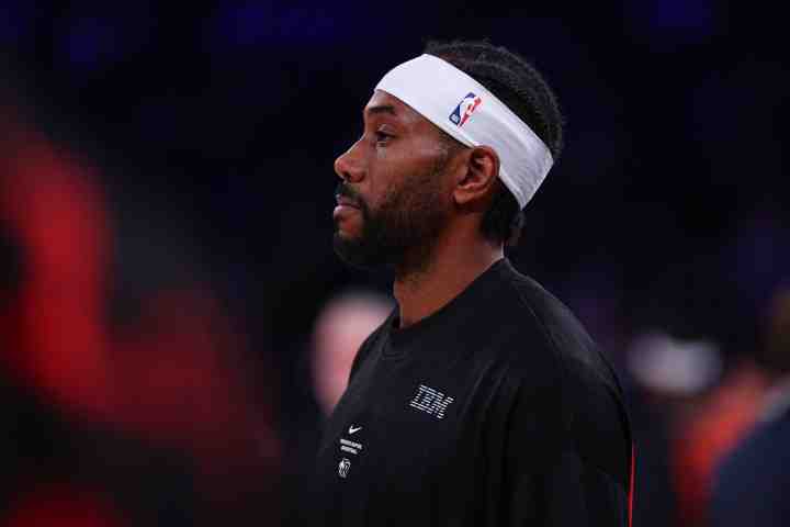 夸梅·布朗：伦纳德不是差劲的球员 他只是在利用NBA的制度